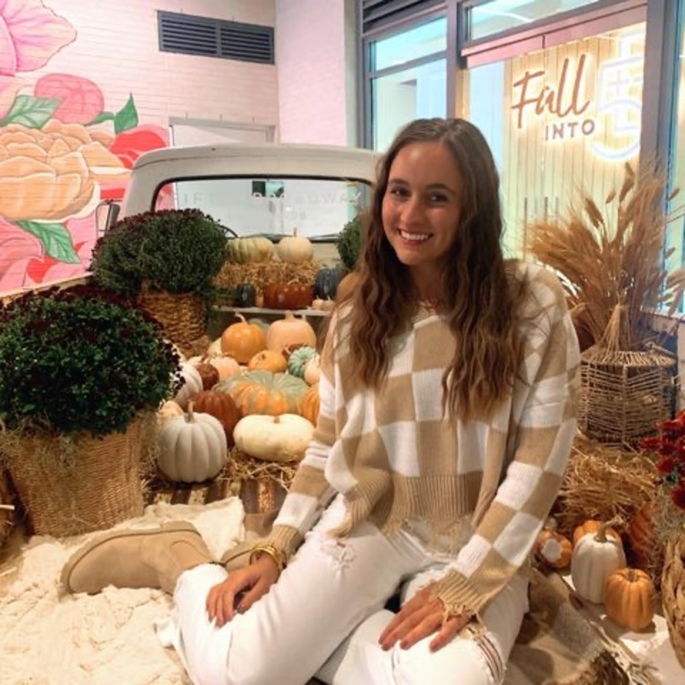 Meet your Posher, Emily